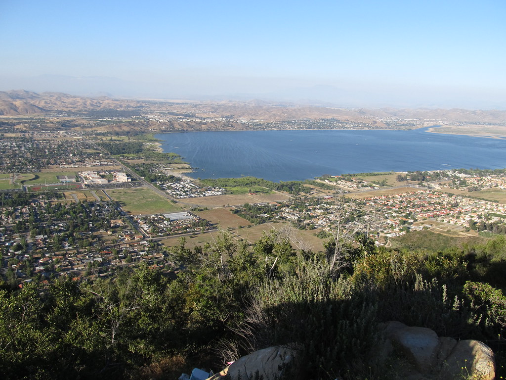 A picture of Lake Elsinore